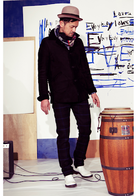 BLACK & BLUE(ブラックアンドブルー)2012秋冬のルック写真 (8)