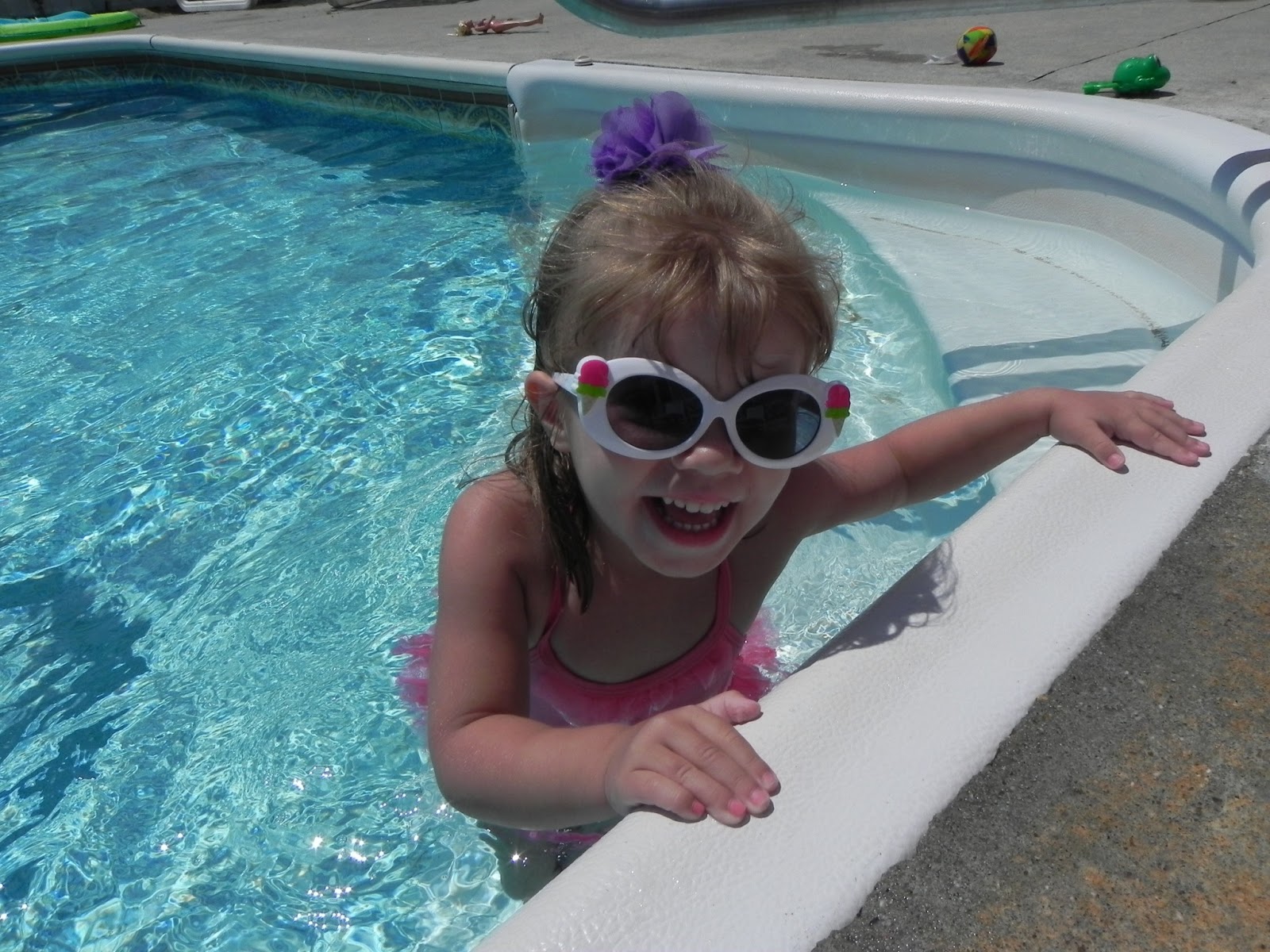 Leah Loo, Jelly Boo, and Teddy Too Pool Girls
