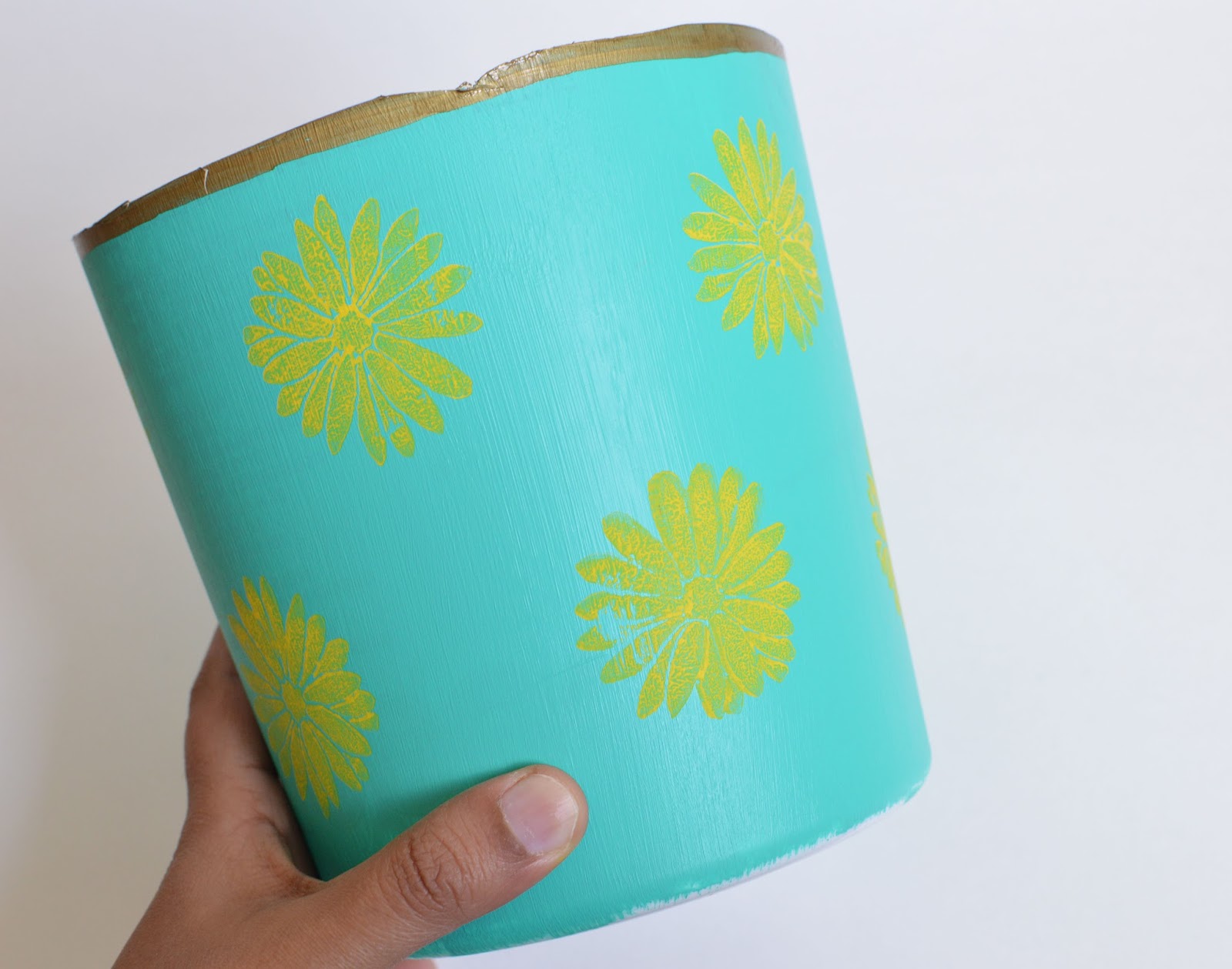 Vikalpah DIY planters from yogurt containers