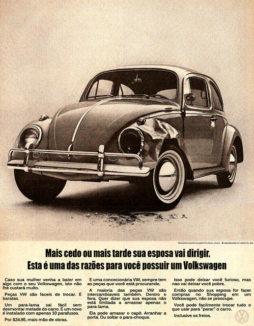 Propaganda com cunho machista do Fusco nos anos 60. Volkswagen buscava promover as vantagens dos preços das peças e da mão de obra do carro.