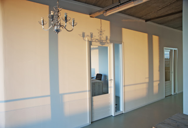 Kantoor te huur Breda - Neerloopweg 23 info@artstudio23.com Per 1 oktober 2016, Westerparklaan Breda bedrijfsruimte te huur