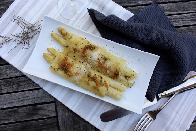 Spargel-Cannelloni mit Thymian-Orangen-Butter - Spargelloni ...