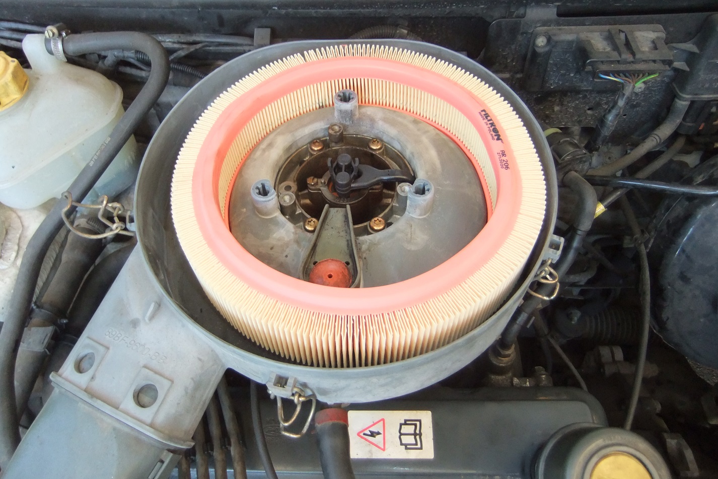 Schlagzeilenkafer Olwechsel In Deutschland Und Italien