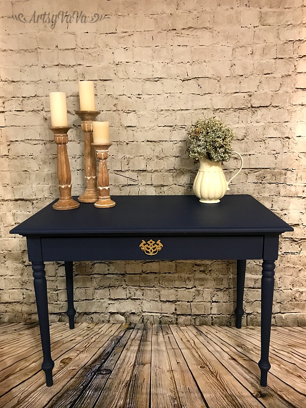 Bunker Hill Blue Desk Update by ArtsyVaVa Dixie Belle Paint Company