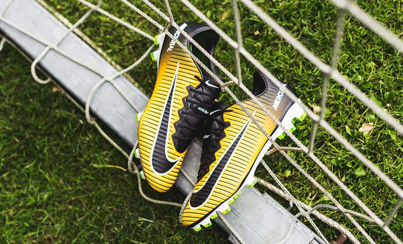 hoofdonderwijzer Automatisch levend Nike 'Lock In Let Loose' Football Boots Pack - Footy Headlines