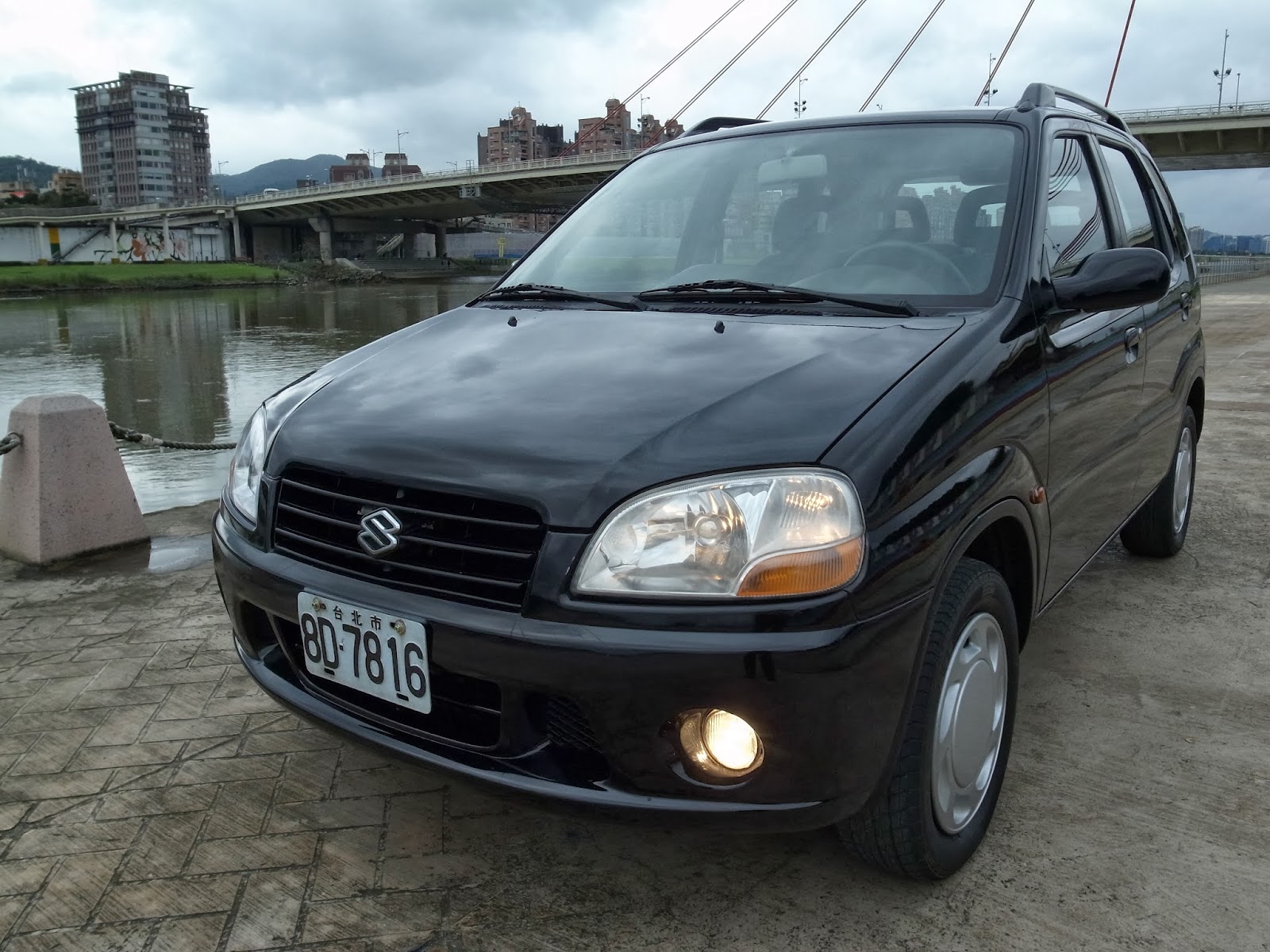 兜風歡樂時光 2002 SUZUKI IGNIS 4WD