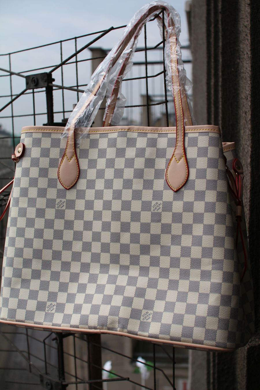 How To Spot A Fake Louis Vuitton Neverfull Mm Damier Azur Keweenaw Bay Indian Community