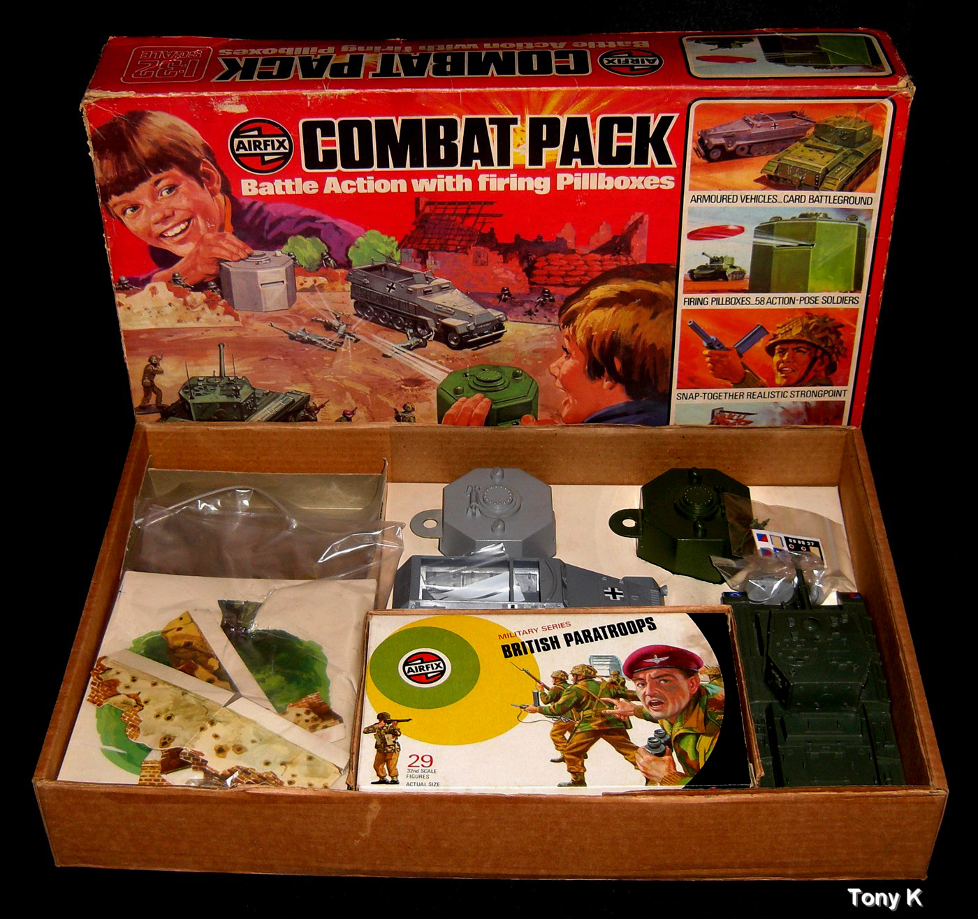 MOONBASE CENTRAL TOY SOLDIERS INVASION of the PLASTIC PLAY SET by TONY K