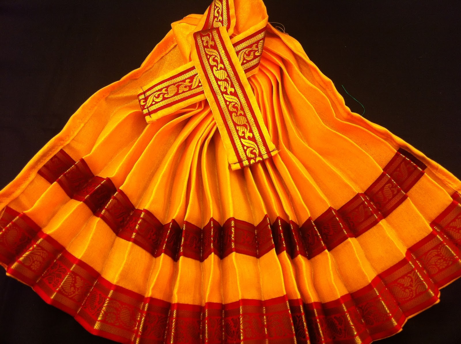 SHRINGAR COSTUMES DEVI DRESS / DEVI COSTUME/ IDOL DRESS / FLEET DRESS