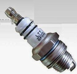Main Parts of an Internal Combustion Engine (spark plug) Main Parts of an Internal Combustion Engine (spark plug)
