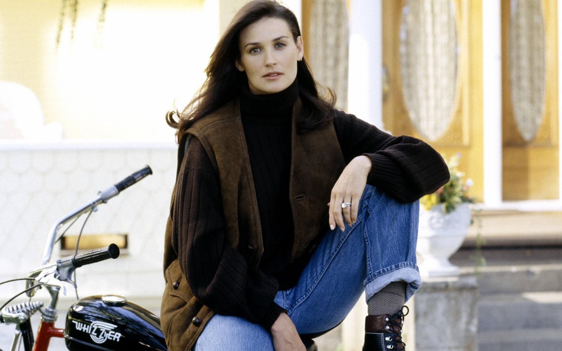 Posted by D at 2:48 AM 0comments