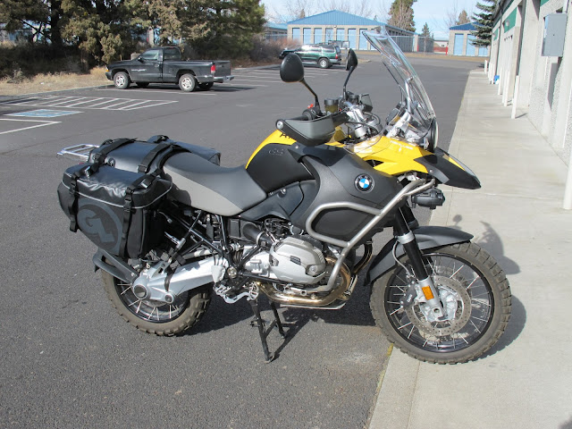 Bmw pannier installation