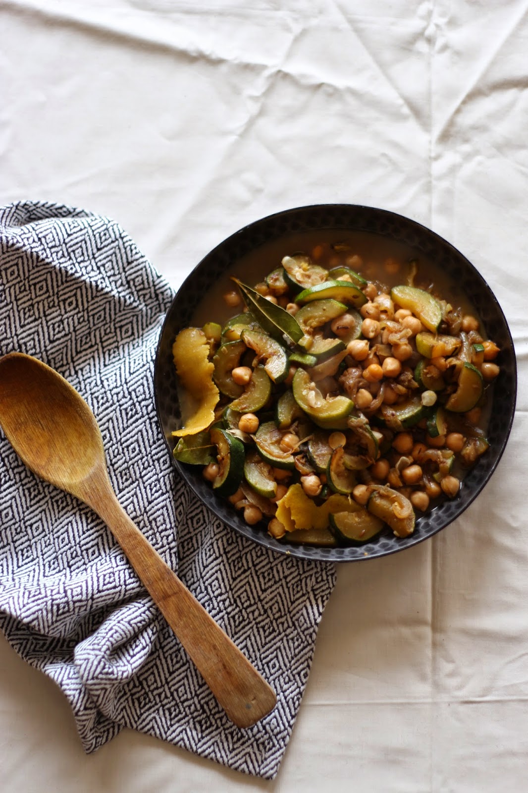 Crazy Green Fruits Tajine de courgettes et pois chiches au citron