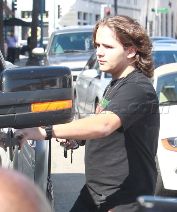 Blanket Jackson Forever Prince con su novia Remi en Beverly Hills (Jul 23)