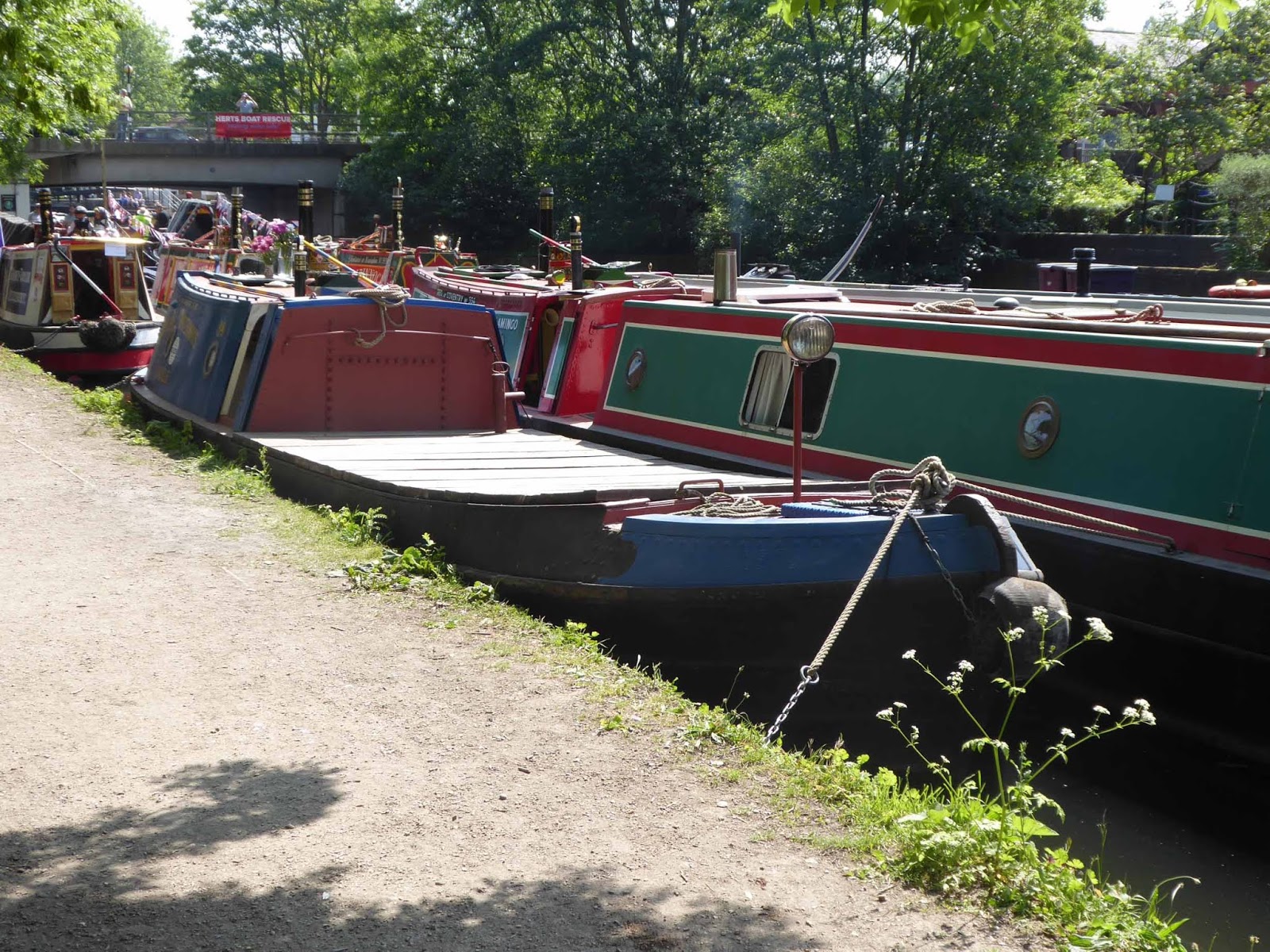 Narrow Boats SICKLE and FLAMINGO Boats at the Rickmansworth Festival.