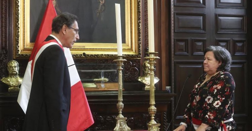 Ariela María de los Milagros Luna Florez juramentó como nueva Ministra de Desarrollo e Inclusión Social - MIDIS Ariela María de los Milagros Luna Florez juramentó como nueva Ministra de Desarrollo e Inclusión Social - MIDIS