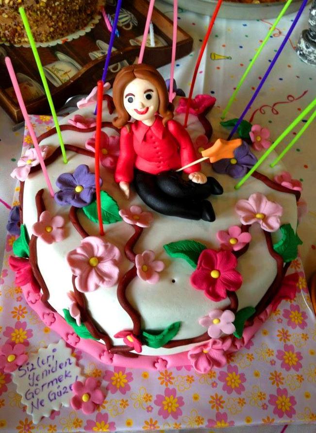 Bir Dut Masalı FRAMBUAZLI ÇİKOLATALI DOĞUM GÜNÜ PASTAM (1)