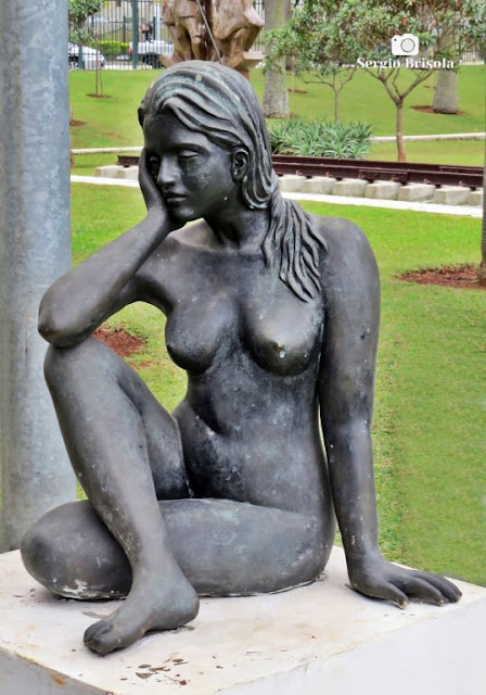 Close-up da Escultura Devaneando - ALESP - Paraíso - São Paulo