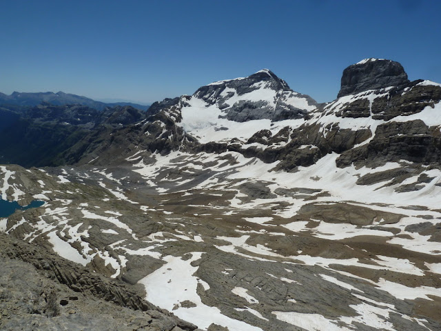 PETIT ASTAZOU (3.015m) y GRAND ASTAZOU, 3.071m (Un espectácu P1200577%2B%2528FILEminimizer%2529