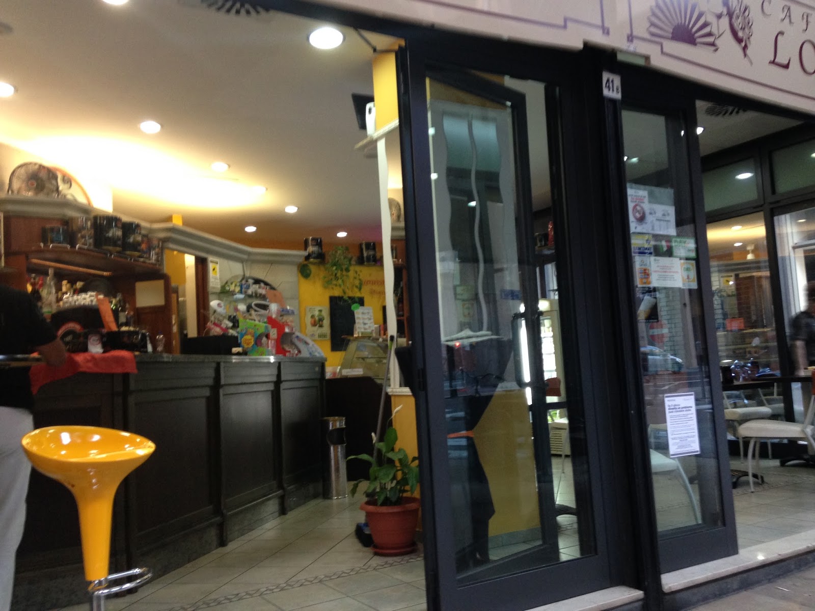 Bologna...e non solo... LOUISITA Wine Bar Via Marconi 41a Bologna Tel. 051235402