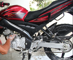 Cara Mengkilapkan Bodi Sepeda Motor Secara natural alami | Tips