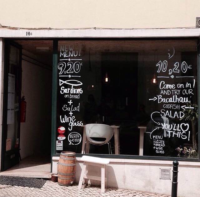 street rues portugal lisboa lisbon color tag art holidays vacances trip food restaurant hotel