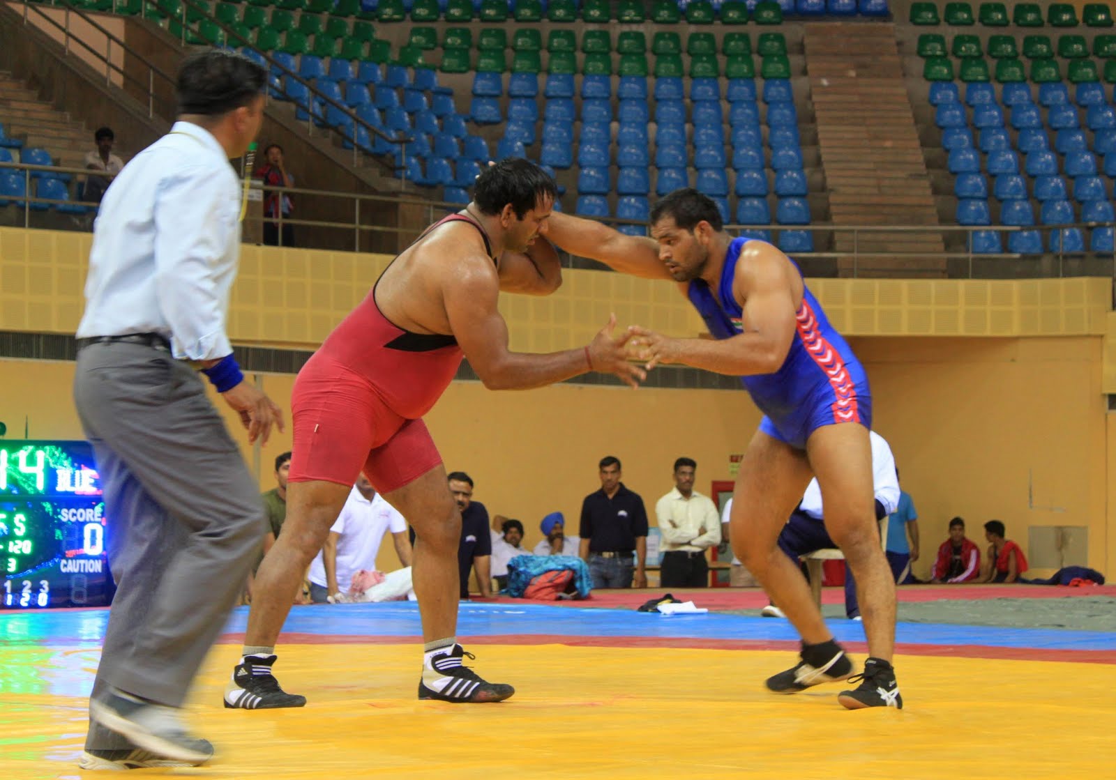 KUSHTI कुश्ती Traditional Indian Wrestling 60th All India Police