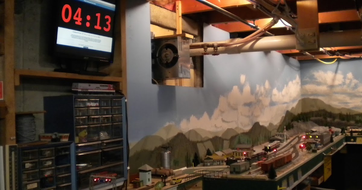 The Model Railroad Luddite New Fast Clock in Operation