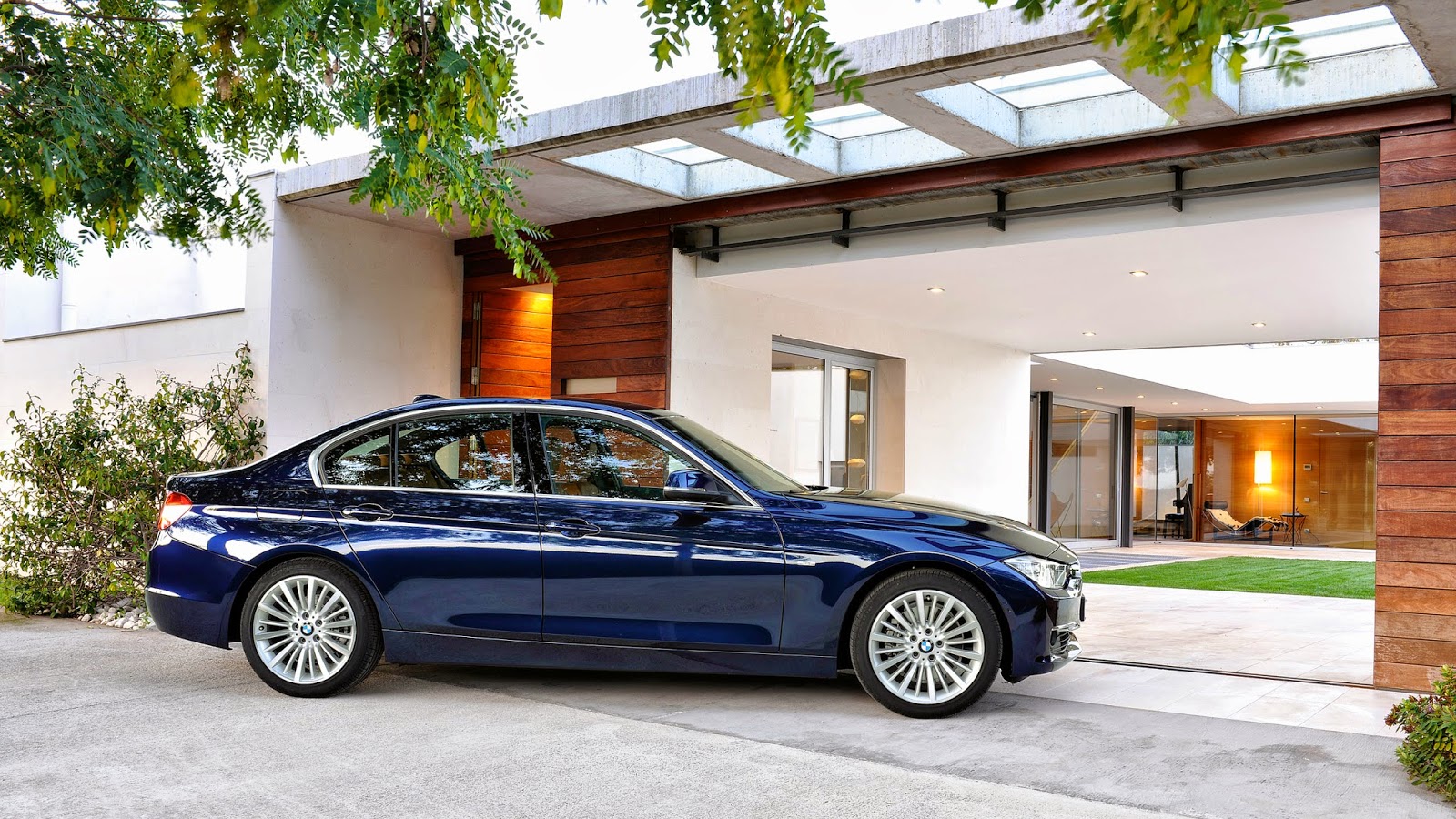Foto Mobil Sedan BMW 328i Keren