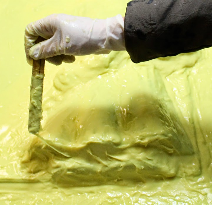 Lori Kiplinger Pandy Sculpture Making a rubber mold for high bas