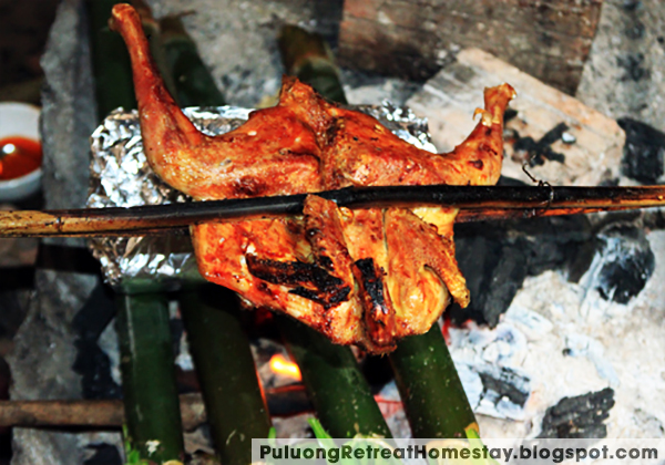 Eat Grilled Chicken in Pu Luong Nature Reserve Eat Grilled Chicken in Pu Luong Nature Reserve