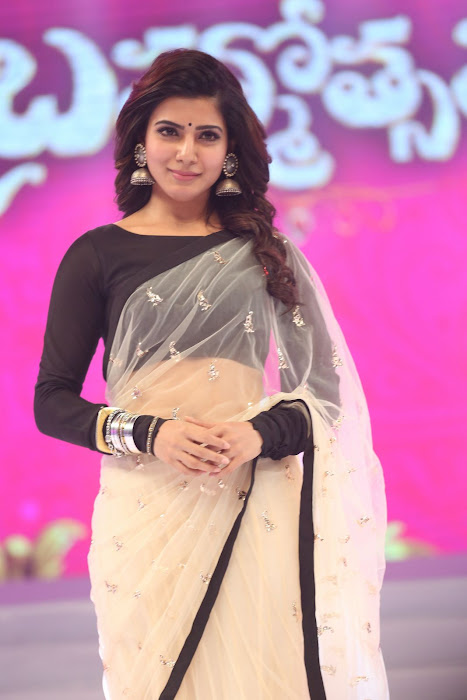 Samantha Ruth Prabhu photos from Brahmostsavam Audio Launch 25