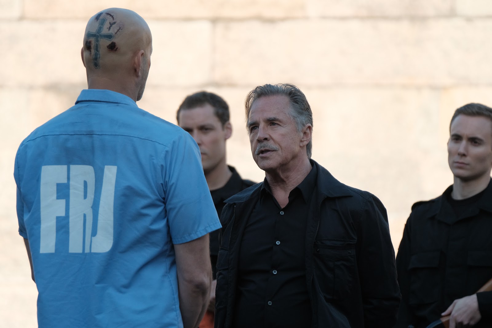 винс вон блок 99. винс вон блок 99. драка в блоке 99 на русском. винс вон драка в блоке 99. Brawl in cell block 99), 2017.