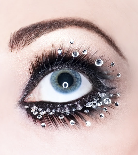 Gorgeous Glittery Stoned Eye Makeup