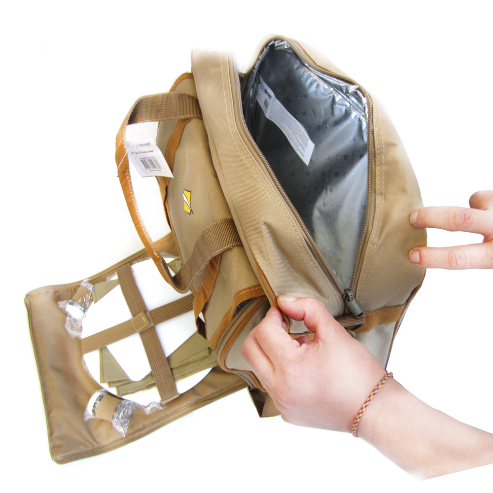 Survive the Elements Oztrail 29pc Picnic Set Carry Bag