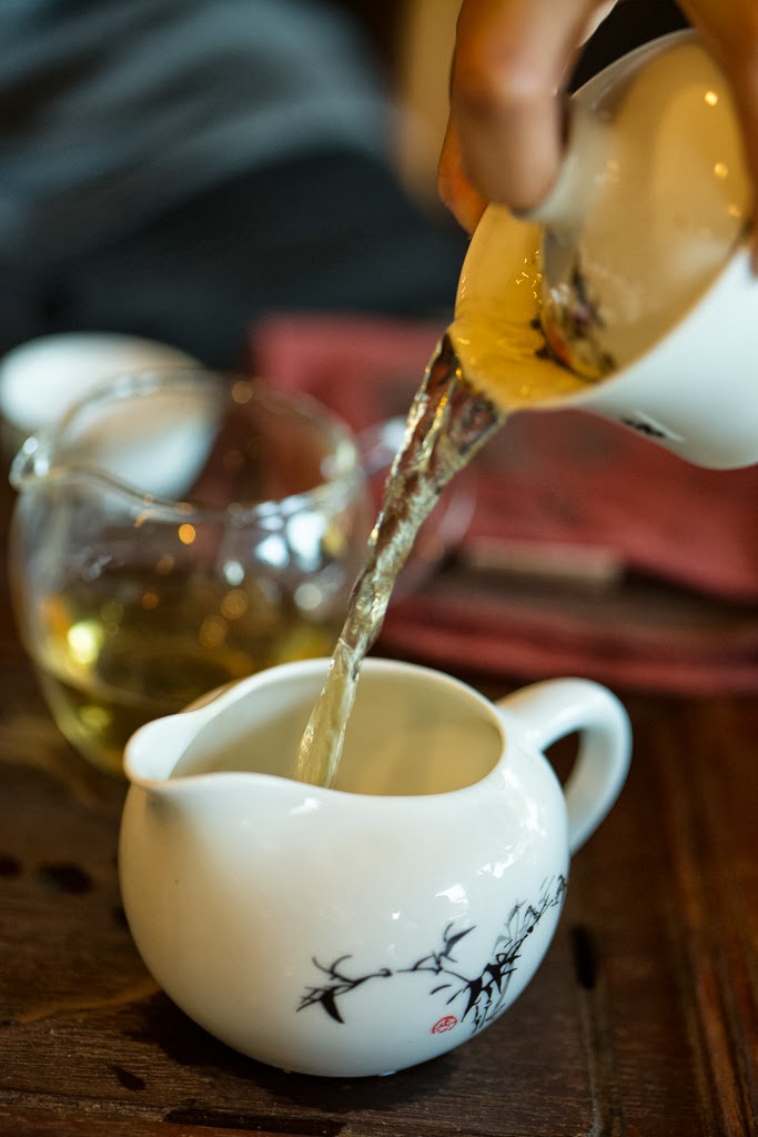 Floating Leaves Tea Water Temperature For Oolong