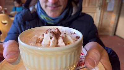 Hot chocolate at La Ütia.