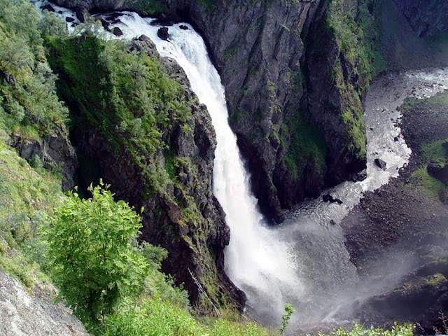 Cachoeira Voringsfossen – Noruega