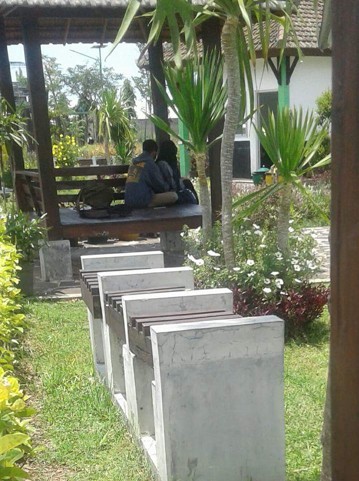 Foto-Foto betapa Miris dan sangat Parahnya Gaya Pacaran Anak Jaman Sekarang