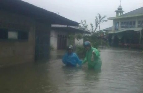 Hujan Semalam Berujung Banjir, Wako Mahyeldi Bantah Padang Lumpuh Total