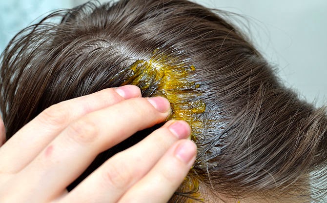 porque te sale cabello blanco a temprana edad