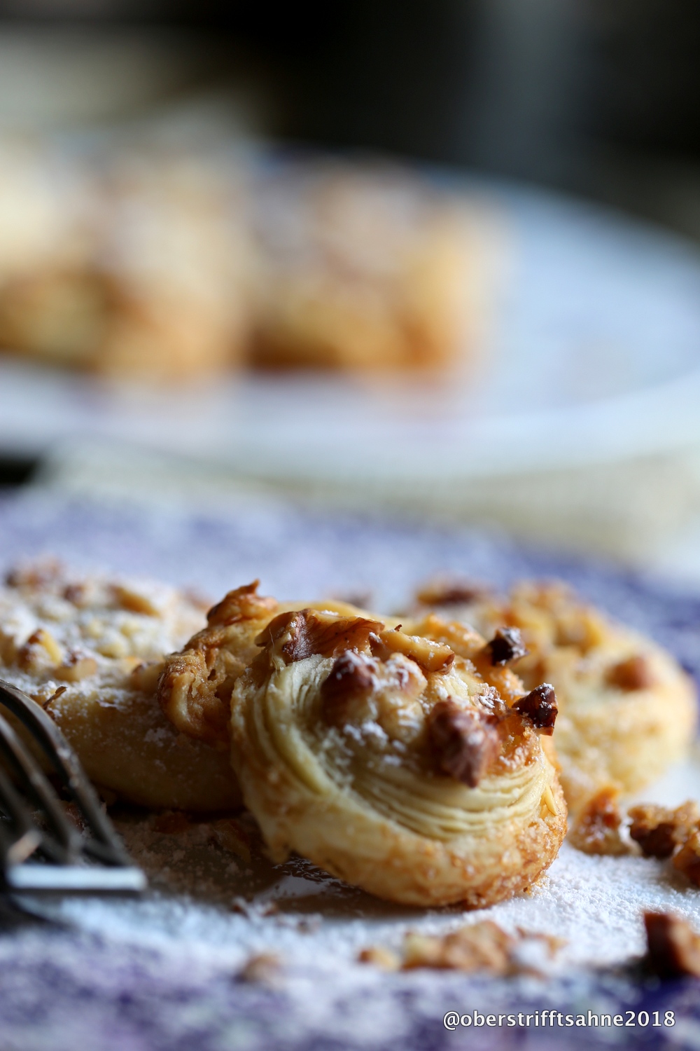 Plunderteig und Sonntagskuchen: Apfelschnecken mit Marzipan und Walnuss
