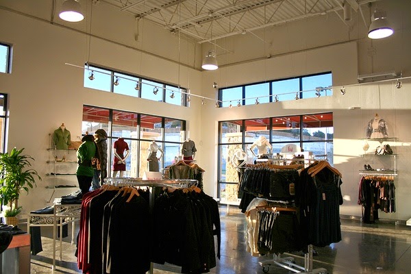 Decorate your Clothing Store