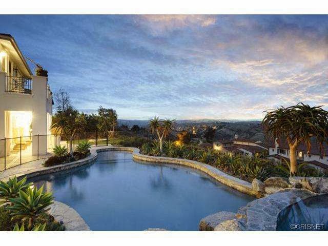 Scott Disick and Kourtney Kardashian Lists their Calabasas ...