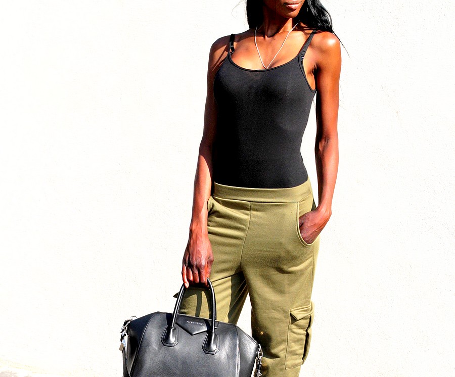 body-asos-pantalon-kaki-missguided-sac-givenchy-antigona body-asos-pantalon-kaki-missguided-sac-givenchy-antigona