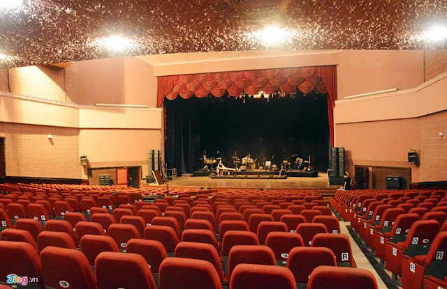 Nhà hát ở Hồ Chí Minh