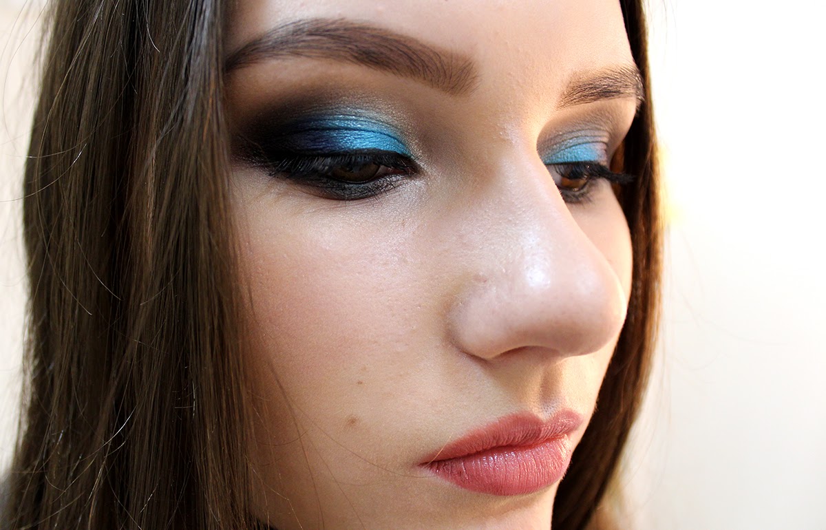 Log in Gorgeous makeup, Eye makeup, Fashion makeup