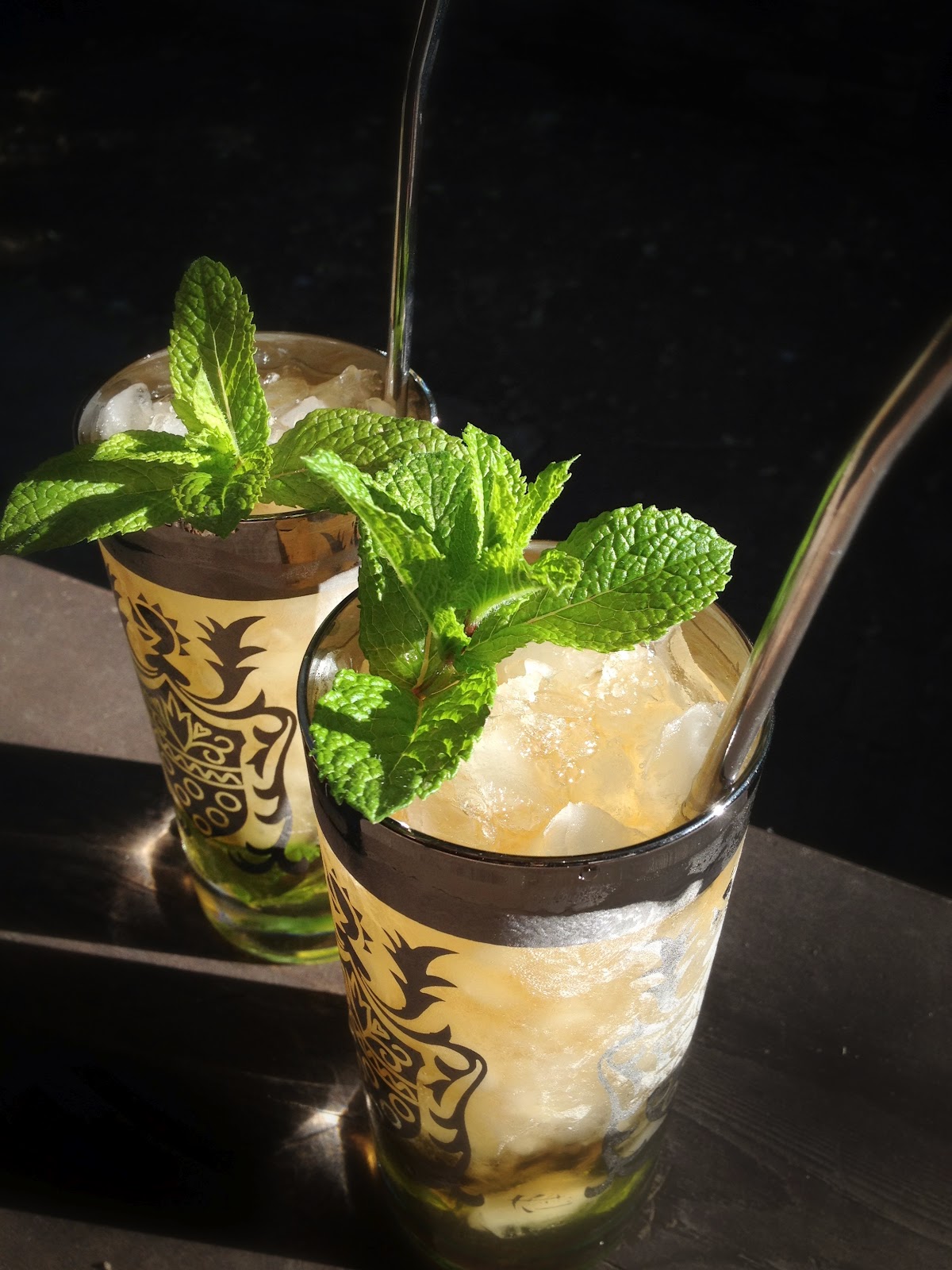 Drink 007 Mint Julep