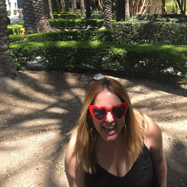 Jamie Allison Sanders, heart-shaped sunglasses, MINCL/New Fashion Love Red Heart Shaped Sunglasses UV400, jumpsuit, OOTD