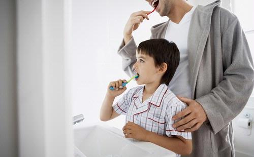 Ternyata Salah, Gosok Gigi setelah Bangun Tidur Bukan Anjuran Dokter Gigi Lho! Ternyata Salah, Gosok Gigi setelah Bangun Tidur Bukan Anjuran Dokter Gigi Lho!